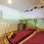 Uelis-stoeckli Gaestezimmer Mit Billard Und Lamatrekking