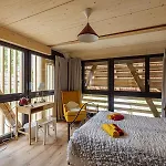Uelis-stoeckli Gaestezimmer Mit Billard Und Lamatrekking