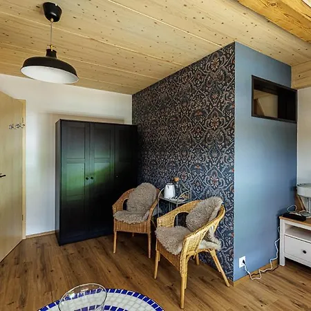 Uelis-stoeckli Gaestezimmer Mit Wellness, Billard, Und Lamatrekking Meikirch