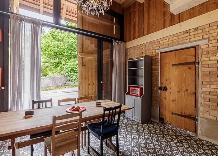Uelis-stoeckli Gaestezimmer Mit Billard Und Lamatrekking Alloggio per agriturismo