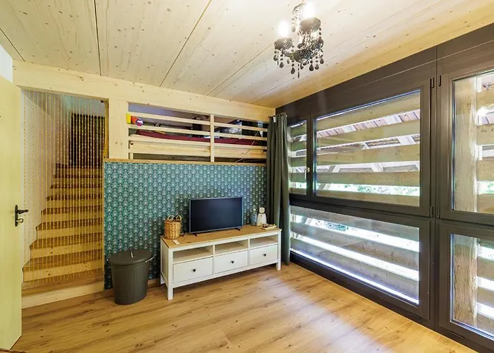 Alloggio per agriturismo Uelis-stoeckli Gaestezimmer Mit Billard Und Lamatrekking